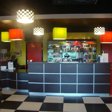 Enzo Hotels Vierzon By Kyriad Direct-3