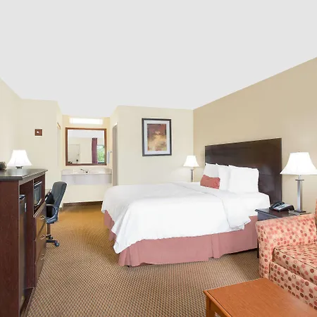 Baymont By Wyndham Greenville-2