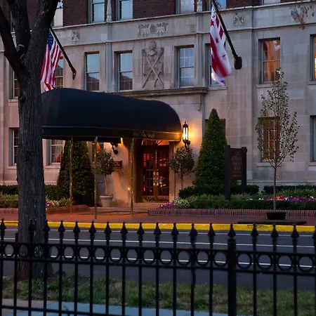 Hotel Lombardy-2