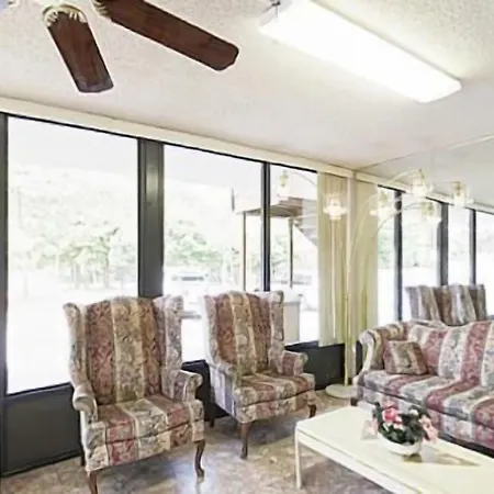 Americas Best Value Inn - Decatur-3