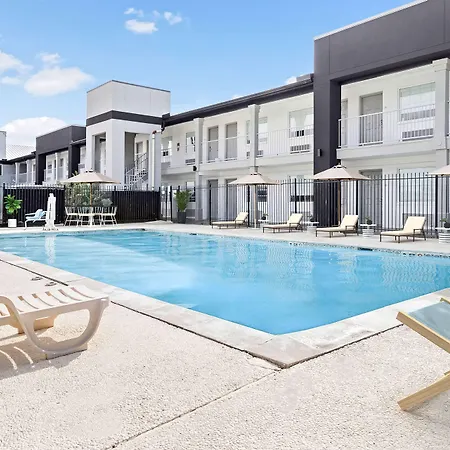 Baymont By Wyndham Beaumont-3