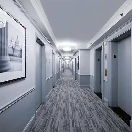 State Plaza Hotel-3