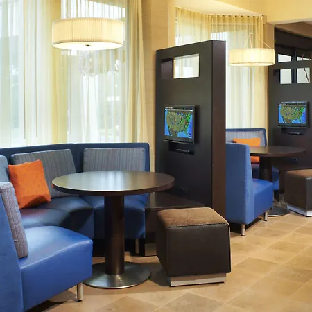 Courtyard By Marriott St. Louis Downtown West-3