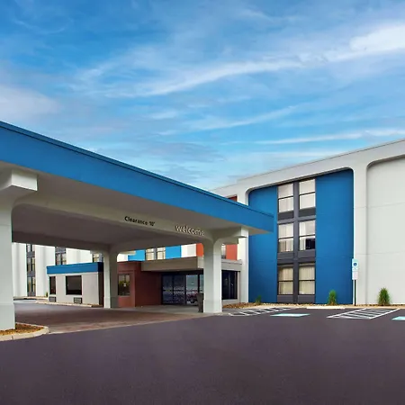 Hampton Inn State College-2