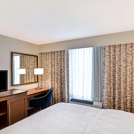 Hampton Inn State College-3