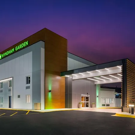 Wyndham Garden Ankeny-3