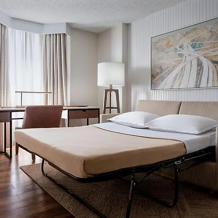 Sheraton Suites Market Center Dallas-3