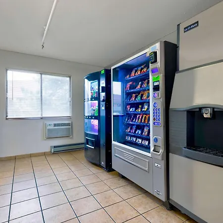 Motel 6-Oak Creek, Wi-3