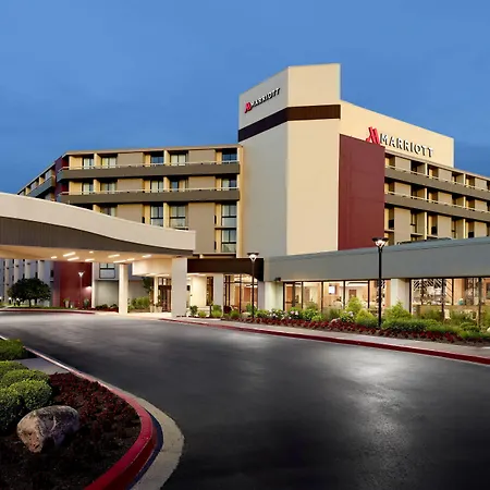 Marriott At The University Of Dayton-3