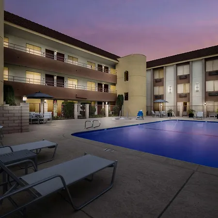 Best Western Norwalk Inn-3