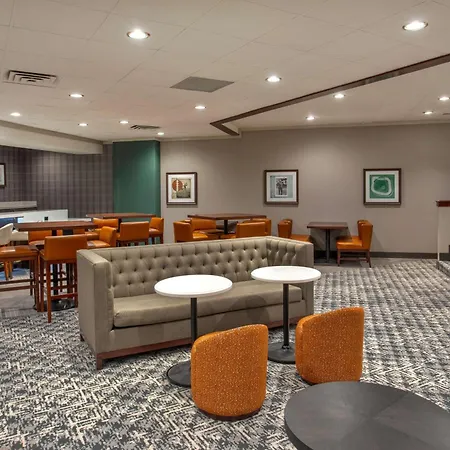 Doubletree By Hilton Lansing-3