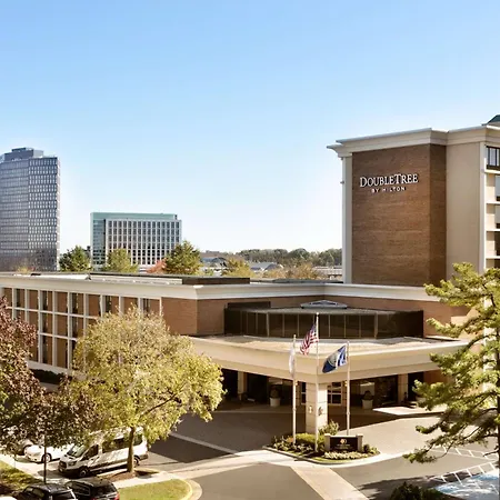 Doubletree By Hilton Mclean Tysons-3