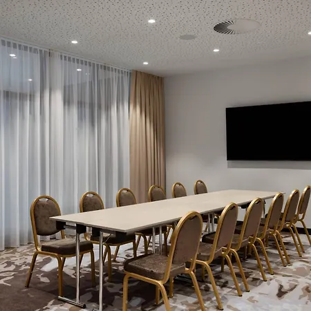 Ac Hotel By Marriott Innsbruck-3