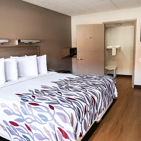 Red Roof Inn Rochester - Henrietta-3