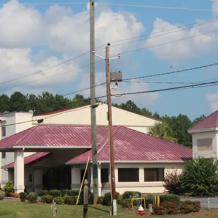 Deerfield Inn & Suites-3