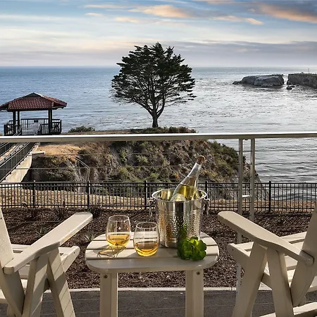 Inn At The Cove-2