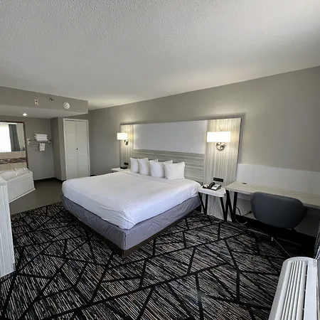 Baymont By Wyndham Peoria-2