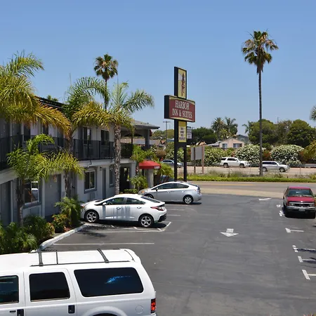 Harbor Inn & Suites Oceanside-3