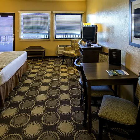 Best Western New Smyrna Beach Hotel & Suites-3