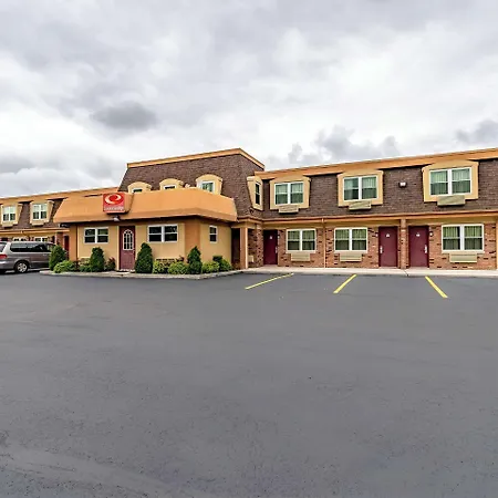 Econo Lodge-3