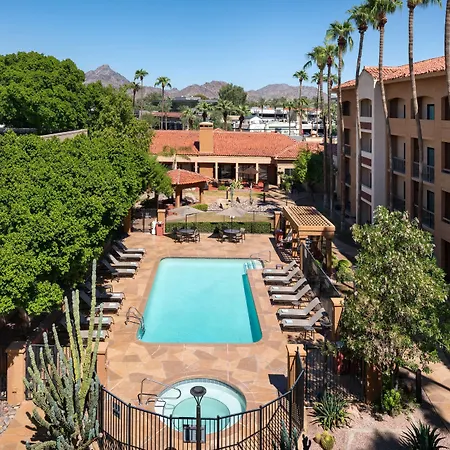 Sonesta Select Phoenix Camelback-3