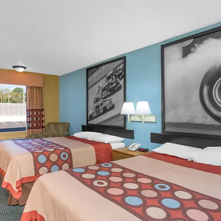 Super 8 By Wyndham Dunn-3