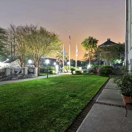 Hampton Inn Charleston-Historic District-3