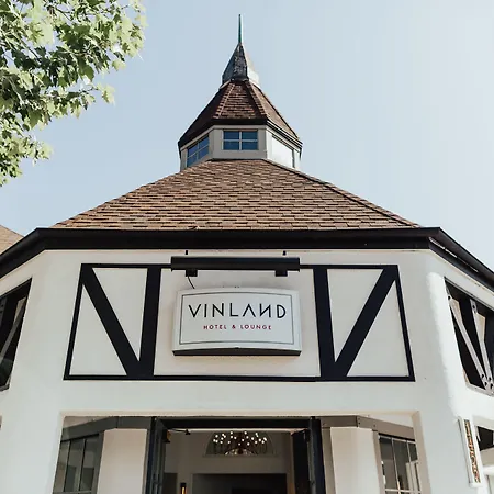 Vinland Hotel And Lounge-2