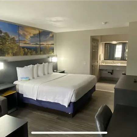 Days Inn By Wyndham Ruston La-2