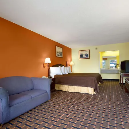 Days Inn By Wyndham Richburg-3