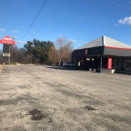 Oyo Hotel Brownwood Hwy 67-2