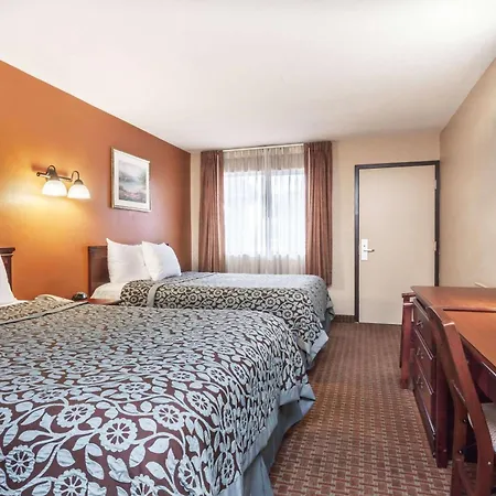Red Carpet Inn Elkton-3