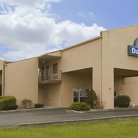 Days Inn By Wyndham Morehead-3