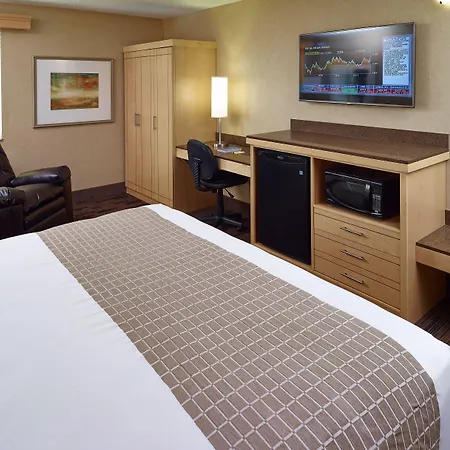 Livinn Hotel Cincinnati North/ Sharonville-3
