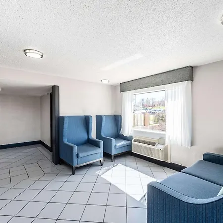 Econo Lodge Vicksburg-3
