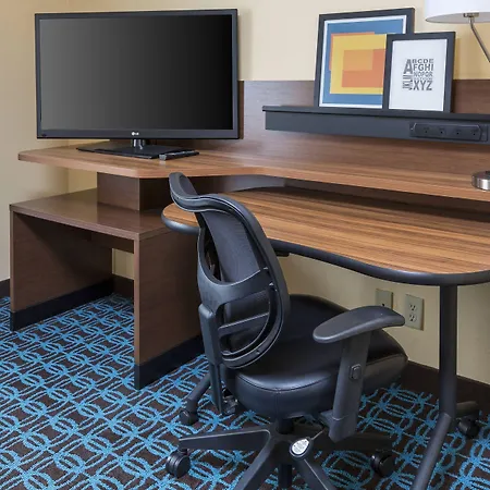 Fairfield Inn & Suites Lincoln-3