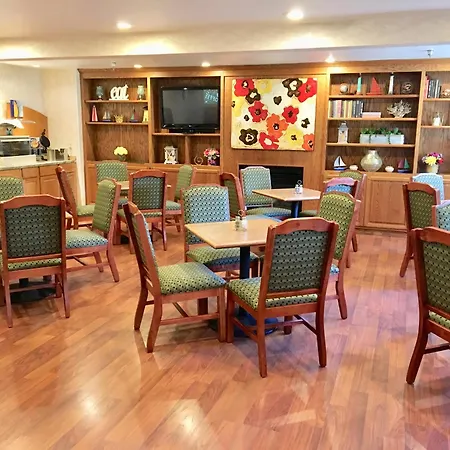 Guesthouse Inn & Suites Poulsbo-3