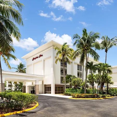 Hampton Inn Naples-Central-2