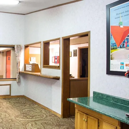 Howard Johnson By Wyndham Wilmington-3