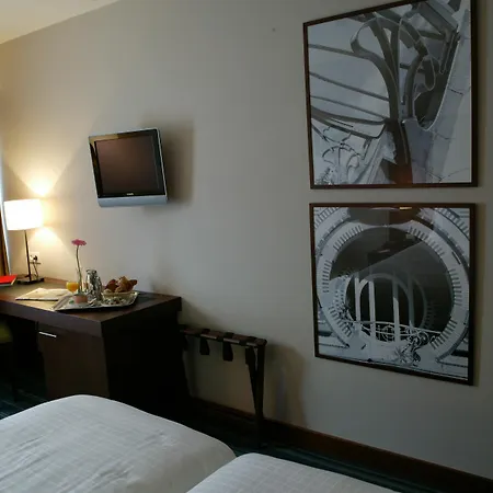 New Hotel Charlemagne-2