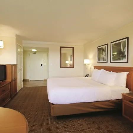 La Quinta By Wyndham Coral Springs University Dr-2