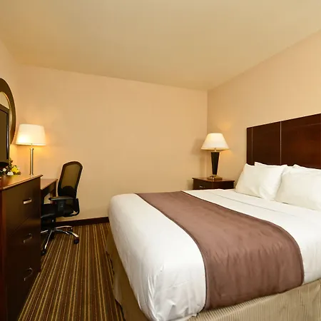 Yellowstone West Gate Hotel-3