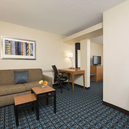Fairfield Inn & Suites By Marriott Bloomington-3