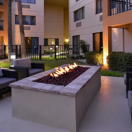 Courtyard By Marriott Ocala-3
