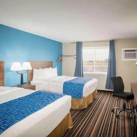 Travelodge By Wyndham Wahpeton-2