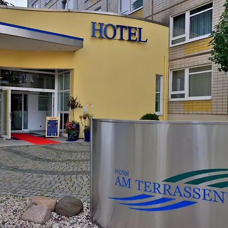 Hotel Am Terrassenufer-3