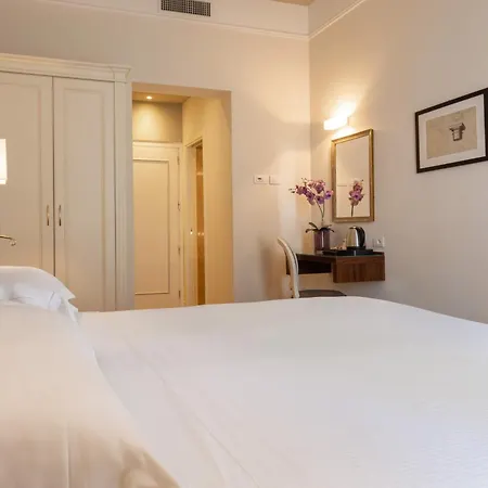 Hotel Embassy-3