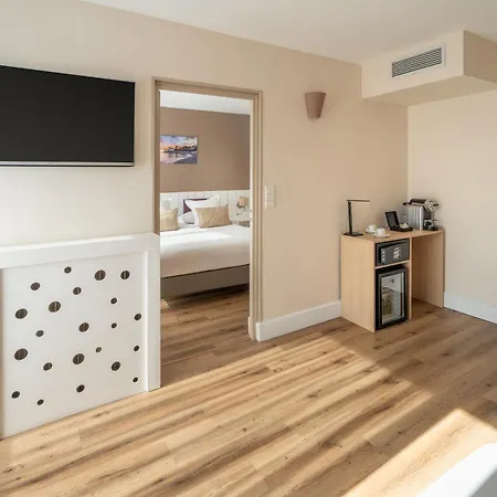 Best Western Plus Hôtel la Rade-2