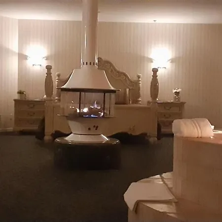 Lakeside Resort & Conference Center-3