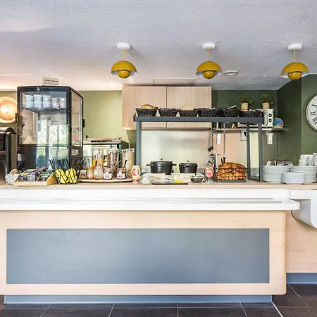 B&B HOTEL Annemasse Est-3